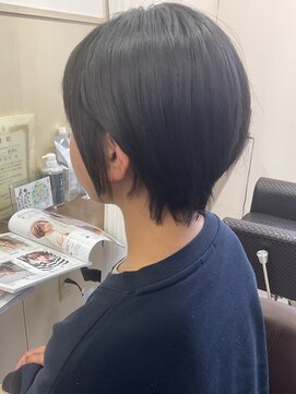コアフィールフィス(COIFFURE fils) 【見附　今町】学生カット　似合わせショート