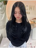 後ろから見たら艶ヘア、前から見るとザクザクレイヤー