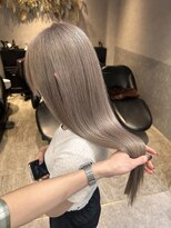 ロンド レア 天神大名店(Lond Le’a) ホワイトブロンド/イメチェンヘアスタイル/グレージュ