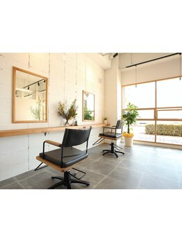 いつまでもキレイでいたい大人女性の強い味方◇経験豊富なスタイリストが丁寧に対応します＊