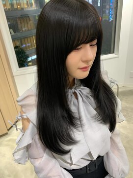 ユーフォリア 新宿通り(Euphoria) フェイスレイヤー/顔周りレイヤー/ガーリー/ツヤ黒髪/黒髪ロング