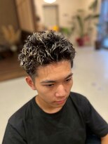 ノム(nomu) スパイキーショート