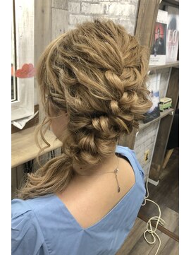 ヘアセット専門店 ナゴミ 渋谷店(nagomi) ダウンスタイル/ヘアセット/ヘアメイク/編み込み/三つ編み