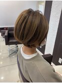 小顔丸みショート