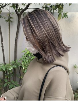 シーン(SCEN) ハイライトカラー × グレージュアッシュ