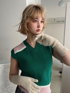 ハイカ(HYCA) 外人のくせっ毛みたいなnuance bob