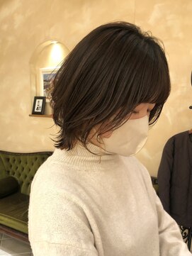 ビュートリアム265(BEAUTRIUM 265) 顔周りウルフ レイヤーミディアム インナーカラー 20代30代40代