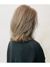 ロカビリー(Rockabilly) high tone color#豊川#諏訪町#ブリーチ#髪質改善#白髪ぼかし