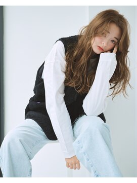 フルールバイリトル 新宿(FLEUR by little) かき上げヌーディーベージュ