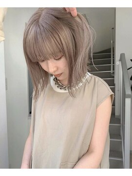 ロイリー バイ ローウェ 立川(Loely by Louwe) ベージュ/ハイトーン/レイヤー/ボブ/立川/髪質改善/ヘアセット