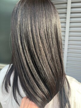 ネウィ 秋田(newi) グレージュカラー