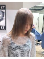 ヲタク(wotaku.)&nbsp;ホワイトカラーベージュカラーハイトーンダブルカラーブリーチ