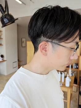 エン(EEN)の写真/周りが気にならないプライベート空間♪白髪染め/補正CUT/ヘアケアが得意なベテランスタイリストが在籍＊