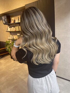 サニー 渋谷(SUNNY) バレイヤージュ、ハイライト、グレージュ、レイヤーカット