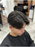 手ぐしでまとまるセンターパート