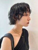 ホロ(hollo)&nbsp;ボブウルフパーマウルフレイヤーミディアムパーマ/黒髪パーマ