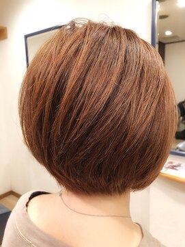 スリーク ショートボブ