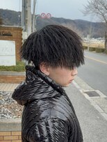 ミオ ベガ(Mio'' VEGA)&nbsp;激縦落ちパーマ（イナズマツイスト　パイルツイストパーマ）