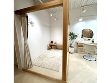ムイ(mui.)の雰囲気（お席の隣でお子様も遊べるようにキッズスペースもあります。）