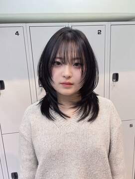 シェノン 表参道(CHAINON) ブルーブラック×ハッシュカット