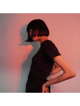 ヒメル(HML U/2A) 前下がりクールボブ