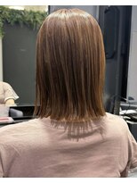 ビューシンサイバシ(VIEW SHINSAIBASHI) 透け感と束間のトレンドボブ10代20代30代