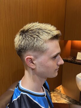ヘアモード キクチ 銀座店 銀座　理容室　外国人スタイル　テーパーフェード　ローフェード