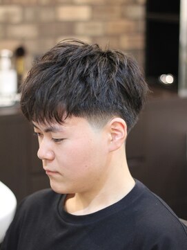 バーバーショップ ネオ セカンド(BARBERSHOP NEO2nd) フリンジカット[メンズ/フェード］