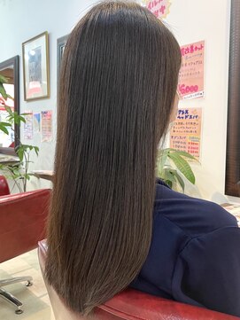 美容室アールアンドエス(R＆S) 雨でも汗でも崩れないサラサラストレート
