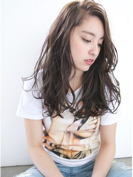 ロジェ(loje) ＊LOJE＊  サイドパートで大人可愛いウェットロング。