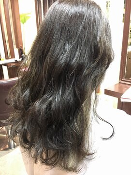 キー(key) ニュアグレー