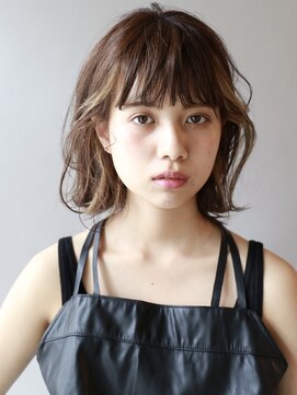 フリップビーアヴェダ(FLIP B AVEDA) 本八幡×イヤリングカラー×ラフに動くゆるふわボブ