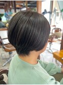 ショートボブ