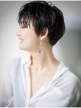 カバーヘア ブリス 川口(COVER HAIR bliss) グラマラスな黒髪小顔マニッシュショートw川口20代30代40代