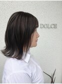 暗めグレー