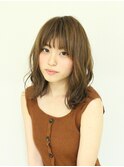 ミルクティーベージュ