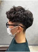 スパイキーショートツイストスパイラルパーマ短髪ツーブロック