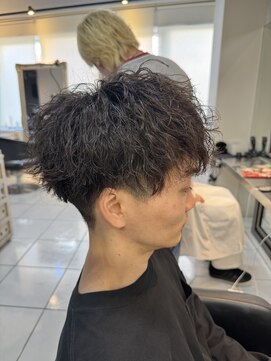 アイズ 海老名(AIZU) ツイストスパイラルパーマ メンズパーマ メンズカット 理容室