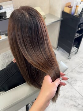 キング(K!ng) 縮毛矯正髪質改善ハイライトレイヤーカット楠葉美容室エクステ