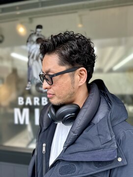 バーバーミキ(BARBER MIKI) フェザーパーマ/ツーブロック/刈り上げパーマ