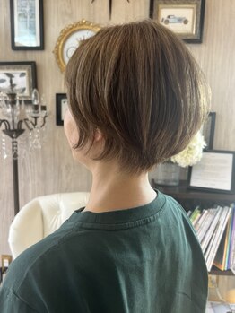 クオン(Quon)の写真/骨格・髪質・毛流れを見極めて、丁寧にカット!伸びても扱いやすいスタイルで毎日が楽しくなる♪