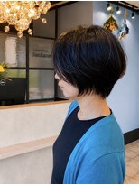 サンラゾン(SanRazon)&nbsp;【美シルエット】後頭部の丸みと襟足にこだわった大人ショート