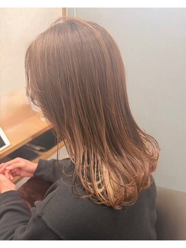 ロッカヘアエジェ(ROCCA hair eje.) 大人ガーリー動きのあるミディアムヘア
