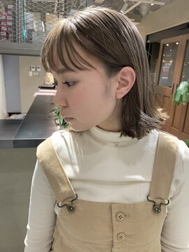 ニキータ(Nikiita) nikiita女子　ナチュラルバングとくすみcolor　B374596