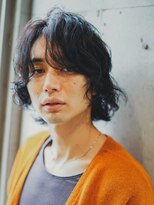 ライラ(Lyla)&nbsp;男の色気　黒髪ウェーブミディ