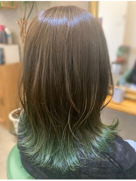 アートヘアージェー(ART HAIR.J) マットブラウンベース　グリーングラデ♪