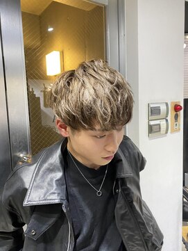 アルカナ 明治神宮前原宿(ARCANA) ウルフアッシュブラックカルマパーマベリーショート