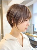 ハイライトで作る大人女性のショートヘアスタイル