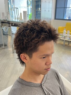 グラマシー アレックス(Gramercy alex) スパイキーパーマ