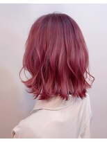 ミスグランディーヴィラス(Miss Grandee VILLAS) ワインレッドカラー/イメチェンミディ/ゆるふわカール